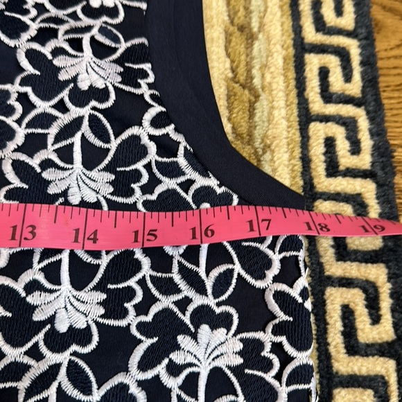 ANN TAYLOR navy and white knit lace top - Picture 4 of 6